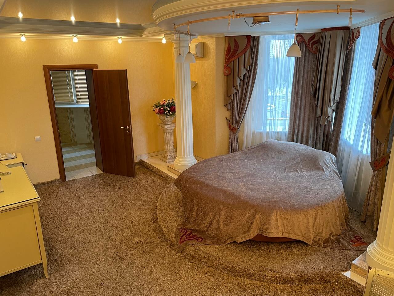 Гостиница Ля Ви де Шато Оренбург-8