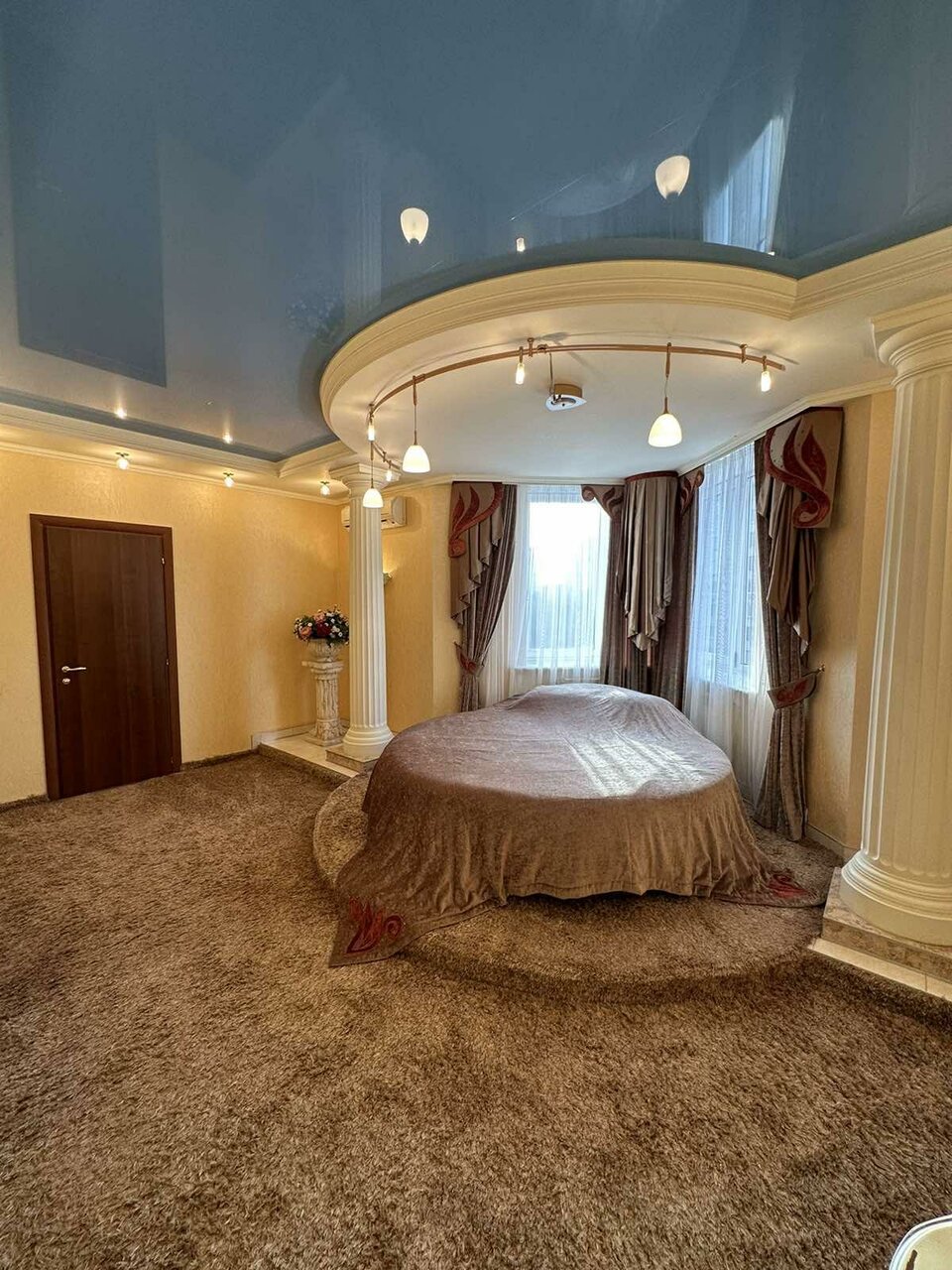 Гостиница Ля Ви де Шато Оренбург-248