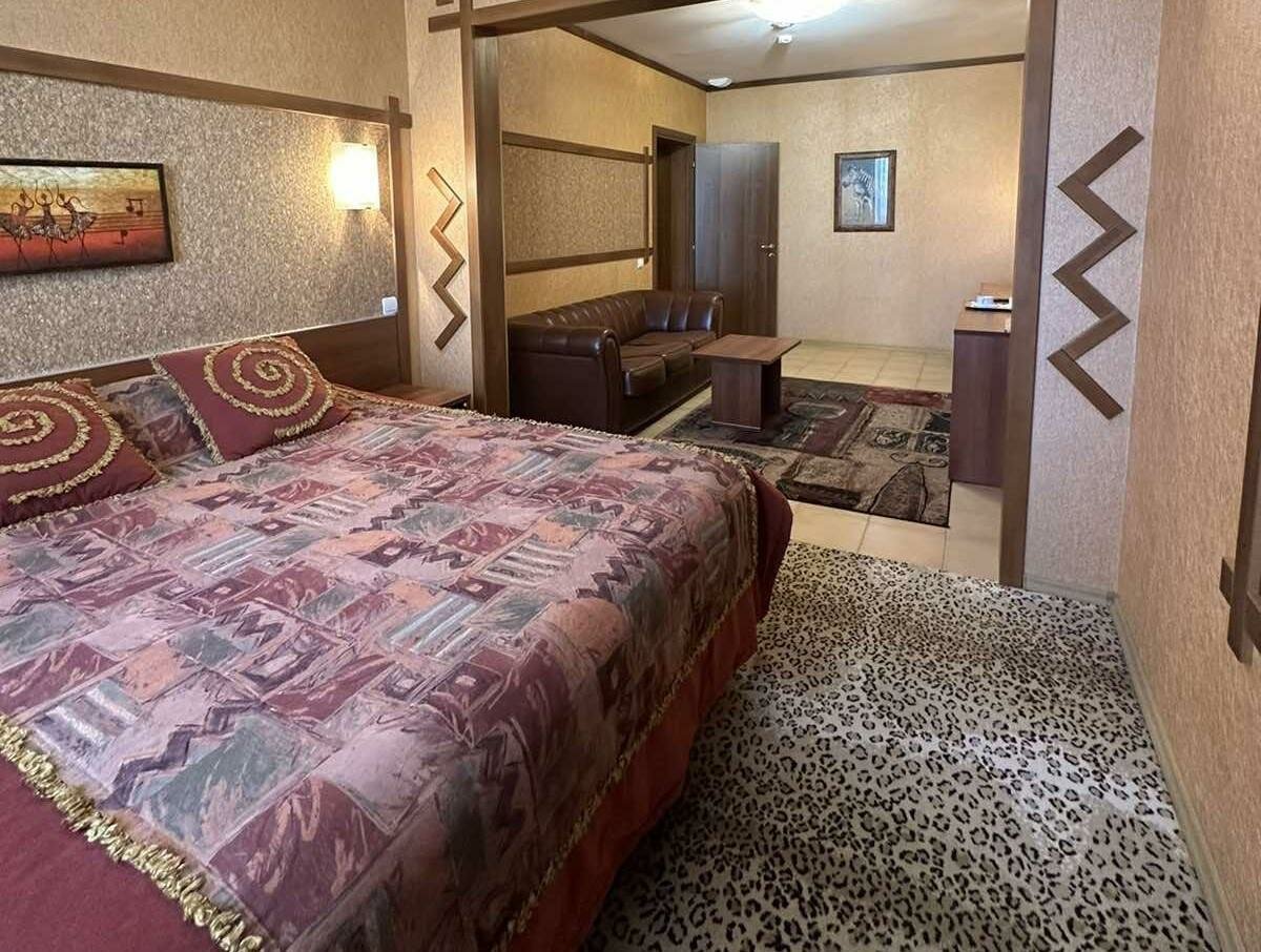 Гостиница Ля Ви де Шато Оренбург-239