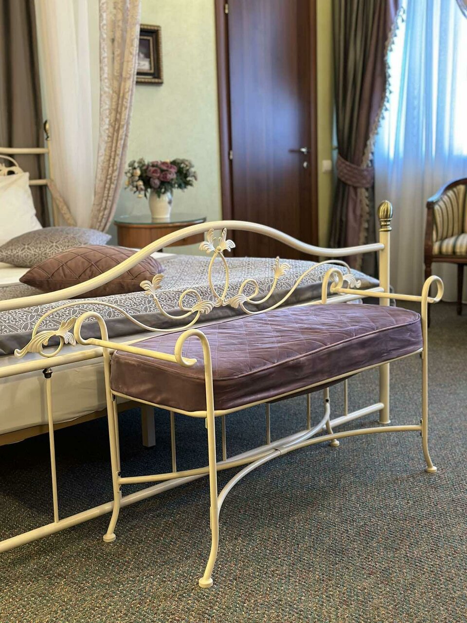 Гостиница Ля Ви де Шато Оренбург