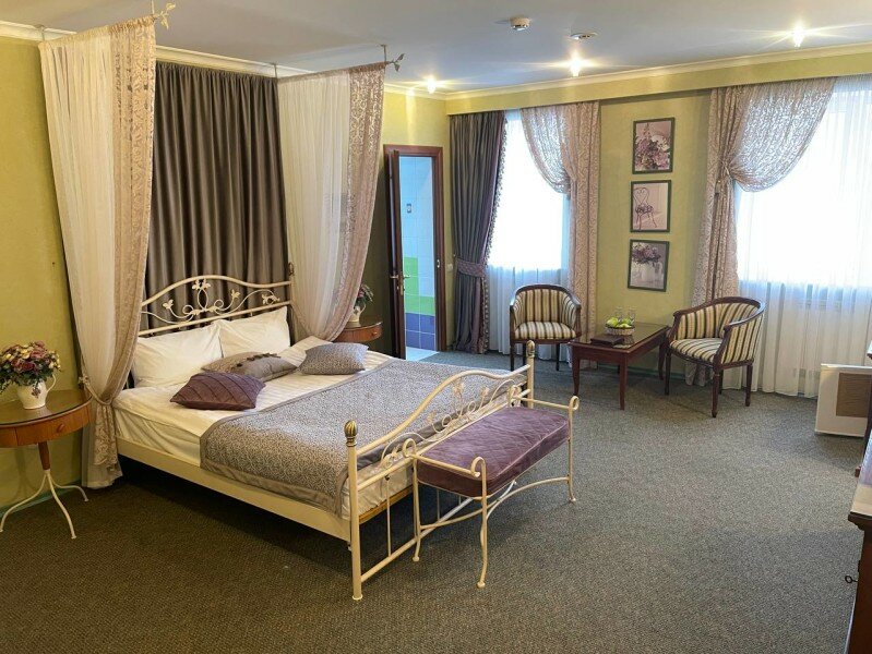 Гостиница Ля Ви де Шато Оренбург