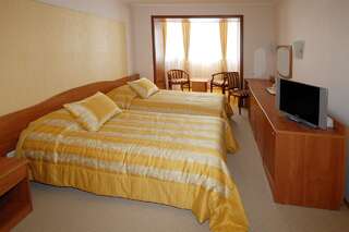 Гостиница SPA-отель Ля Ви де Шато Оренбург Двухместный номер с 2 отдельными кроватями-2