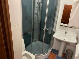 Гостиница Ля Ви де Шато Оренбург Стандарт одноместный 405 Кабинет-4