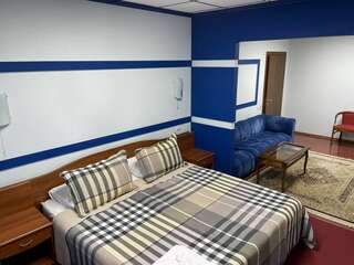 Гостиница Ля Ви де Шато Оренбург Де люкс 402 Модерн-1