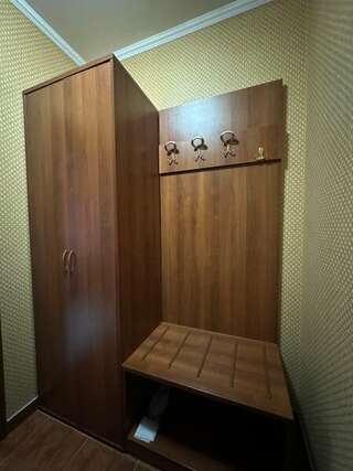 Гостиница Ля Ви де Шато Оренбург Стандарт одноместный 405 Кабинет-6