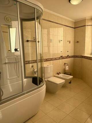 Гостиница Ля Ви де Шато Оренбург Люкс-19