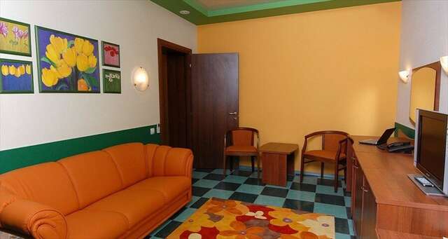 Гостиница Ля Ви де Шато Оренбург-24