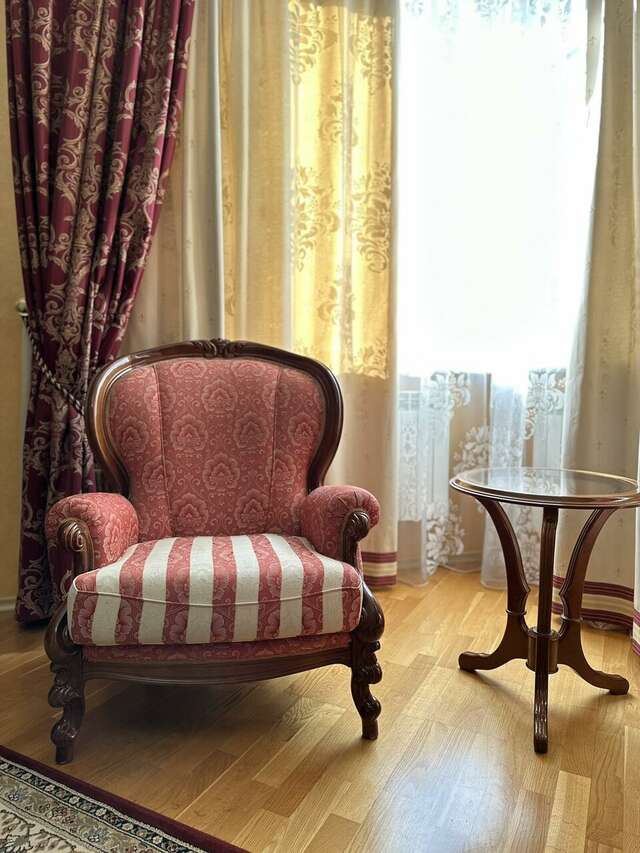 Гостиница Ля Ви де Шато Оренбург-206