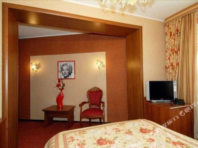 Гостиница Ля Ви де Шато Оренбург-237