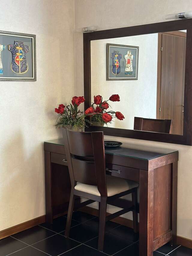 Гостиница Ля Ви де Шато Оренбург-177